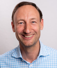 Dr Peter S Westergaard - UK chiropractor